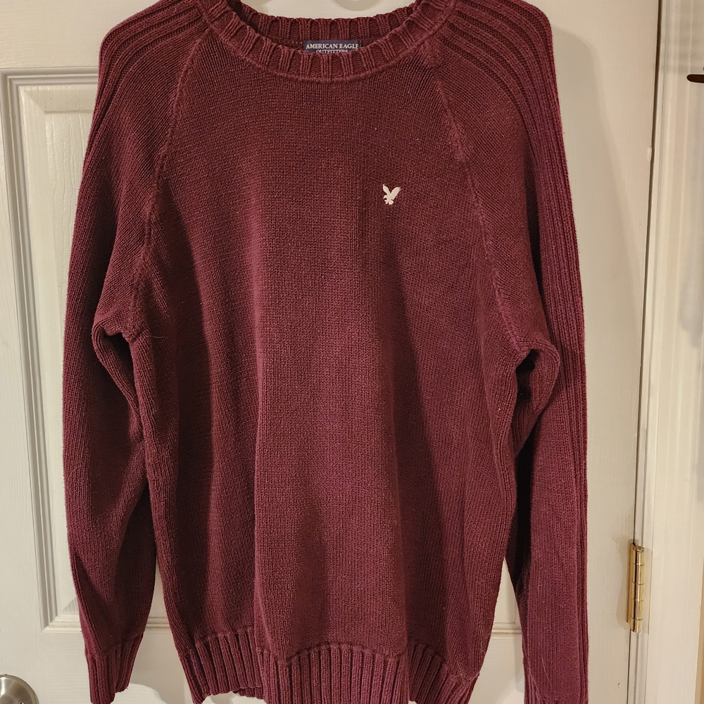 American Eagle Outfitters Men's Burgundy Sweater